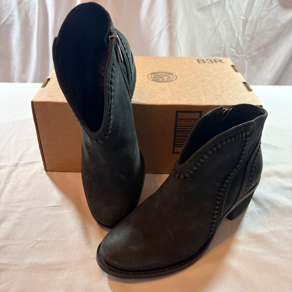 Vince Camuto Soran Ankle Boots Womens 7M Black Leather Whipstitch Block Heel Zip